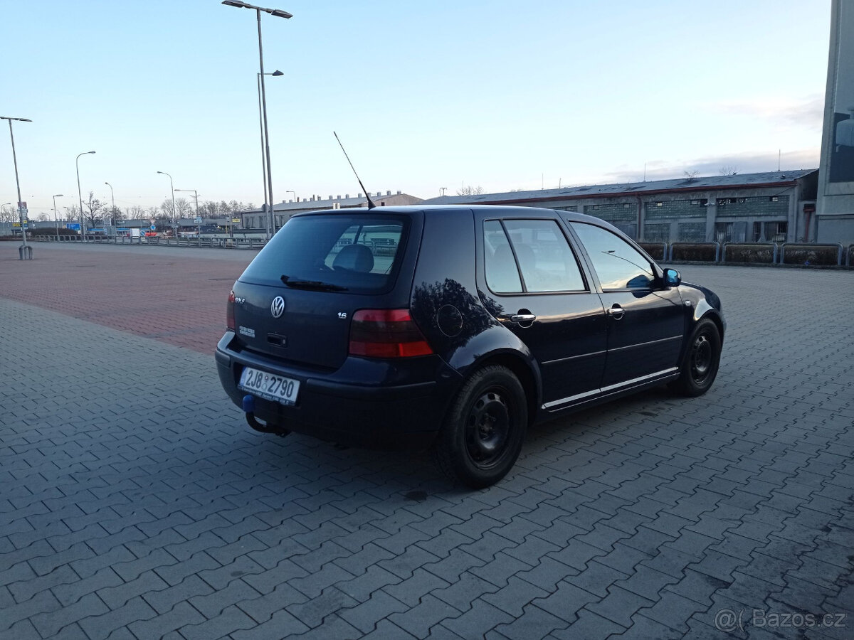 VW Golf 4 - 4