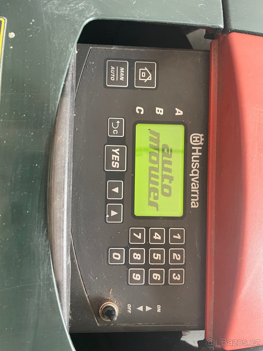 Robotická sekačka Husqvarna 220 AC - 4