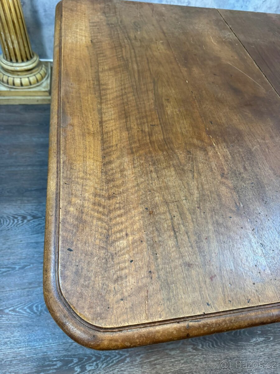 Starožitný jídelní stůl - 4