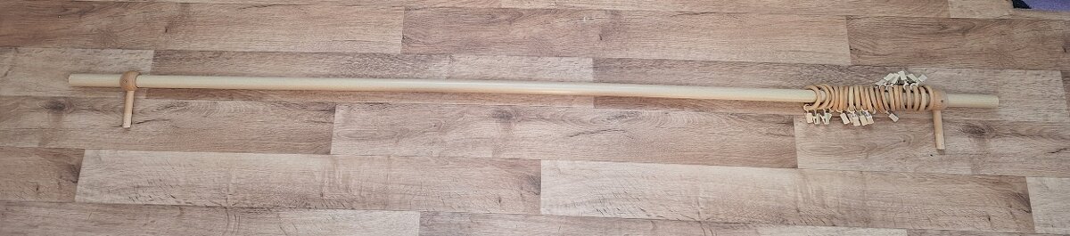 Prodám dřevěné (imitace) garnýže - 3 ks - 4