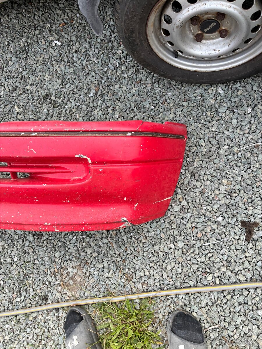 Přední nárazník Ford Escort - 4