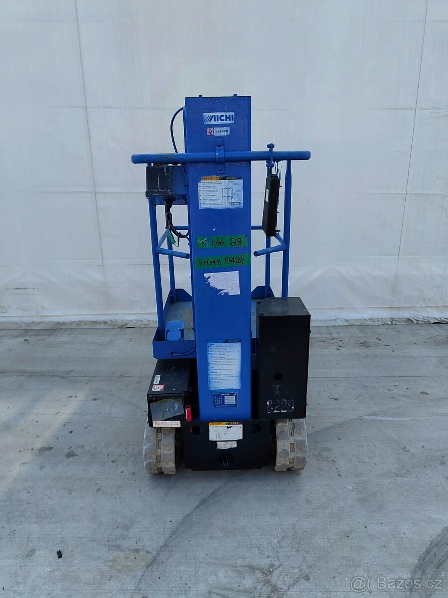 Sloupová pracovní plošina Aichi - 4