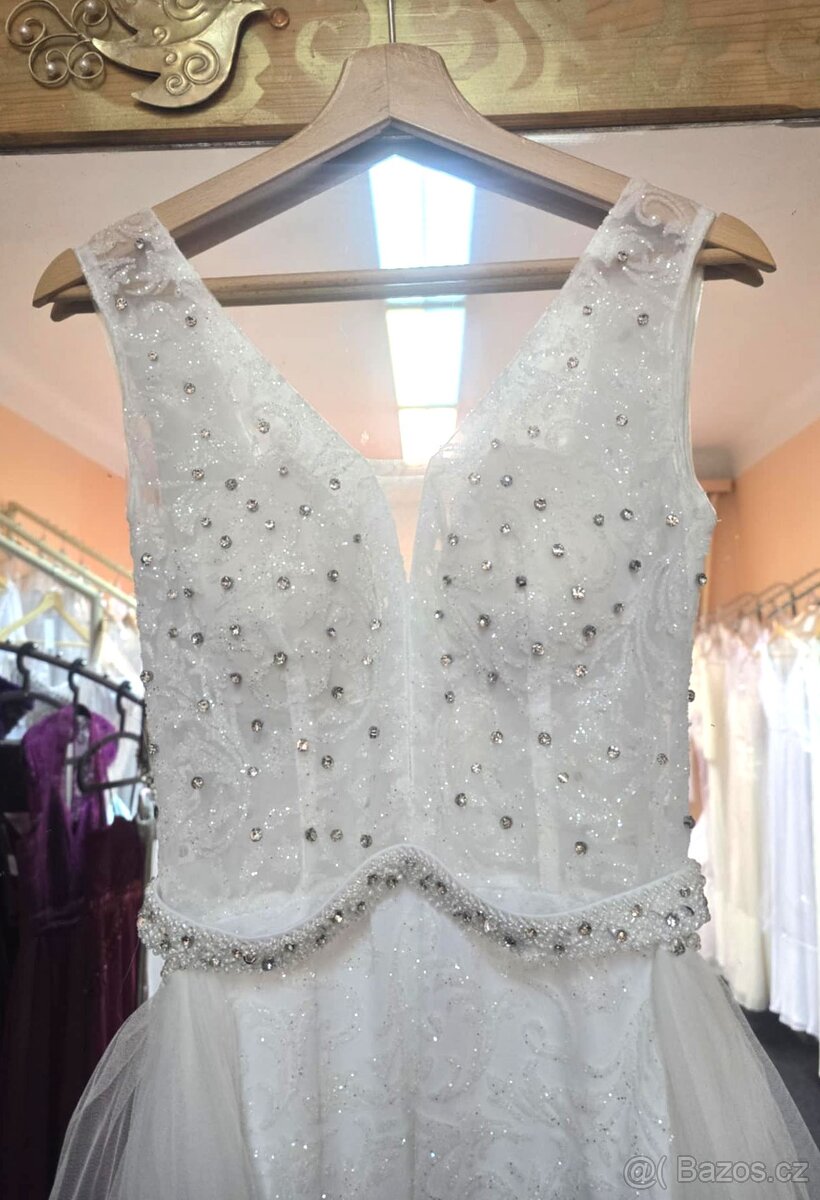 PŘEKRÁSNÉ SVATEBNÍ ŠATY 2v1 - 4