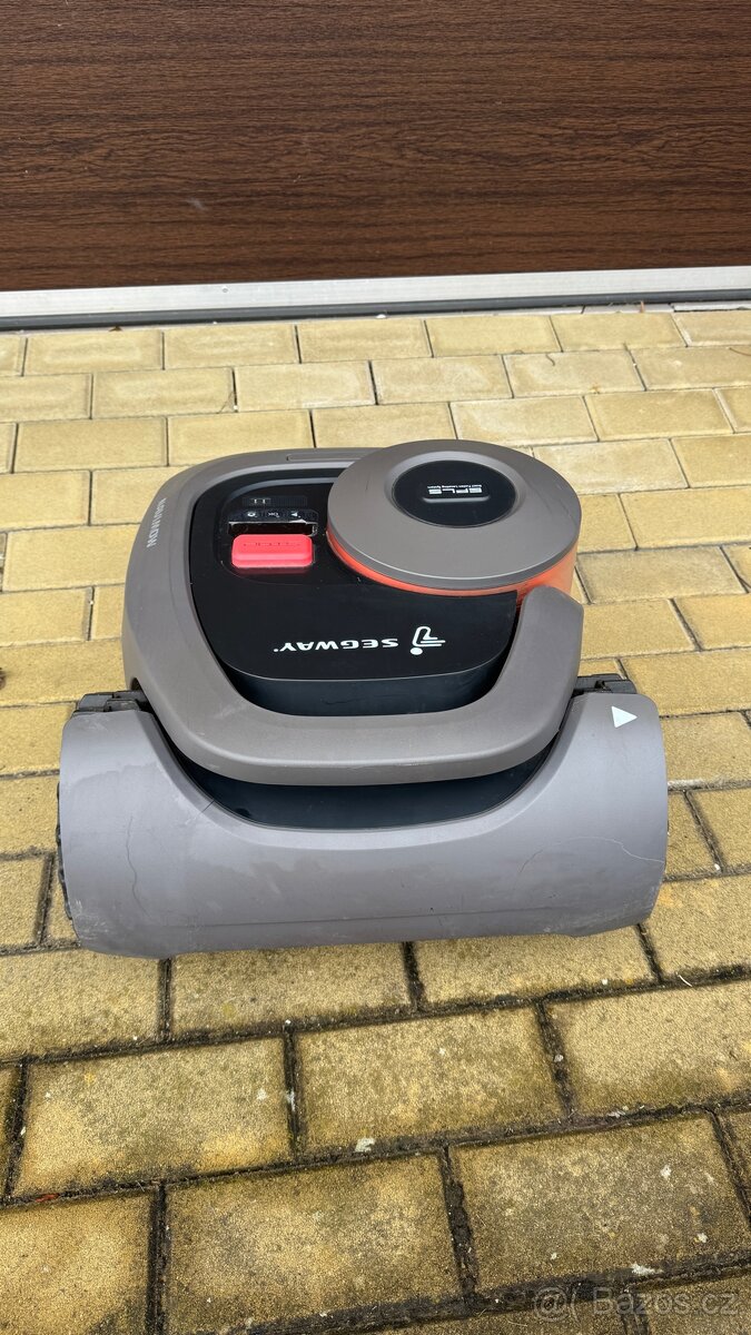 Prodám robotickou sekačku Segway Navimow H500E - 4