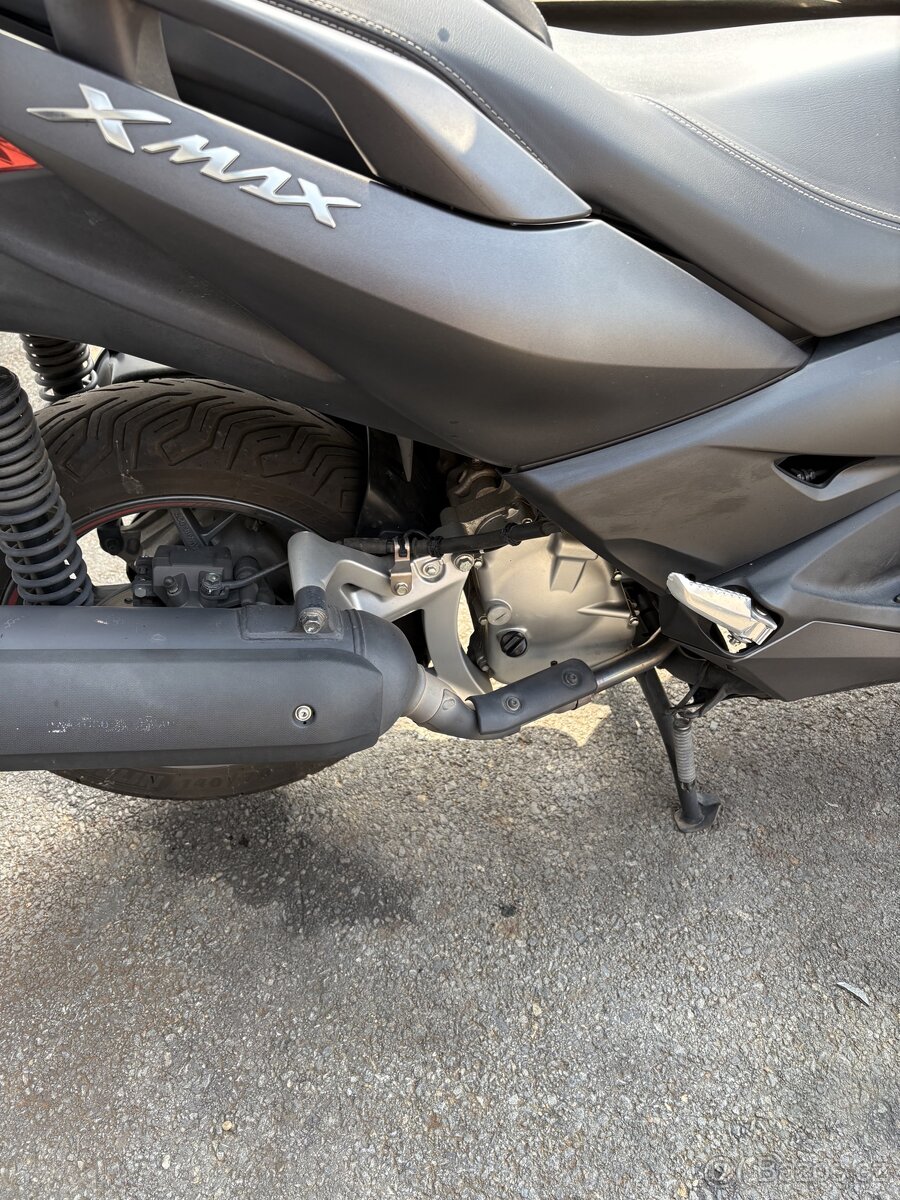 Yamaha xmax 125 - 4