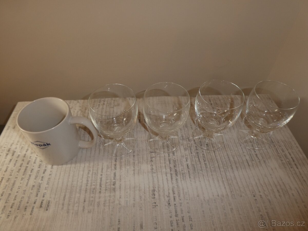 Skleničky a hrnek do kuchyně - 4