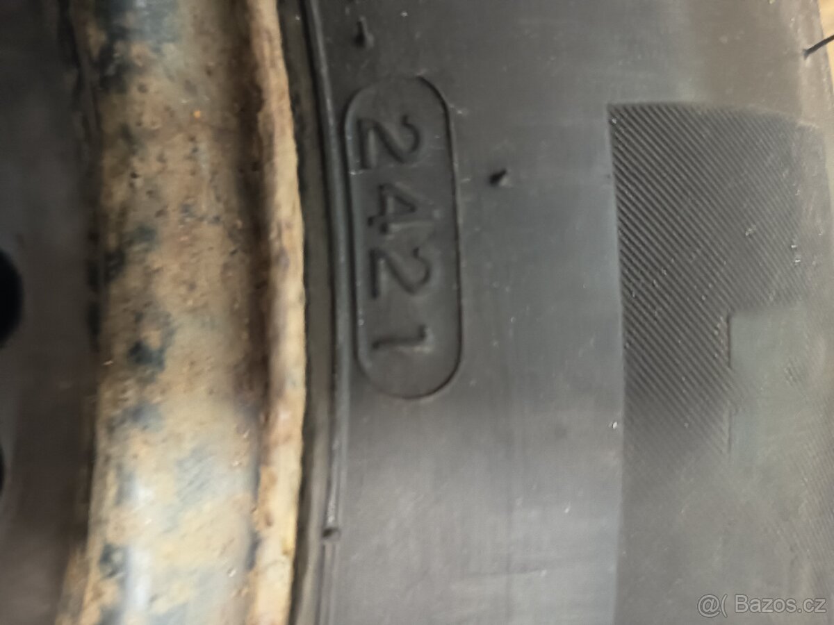 Zimní pneu 195/65/15 Hankook s disky - 4