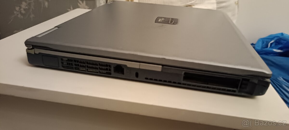Sběratelský a zajímavý Fujitsu Siemens Lifebook E7010 - 4