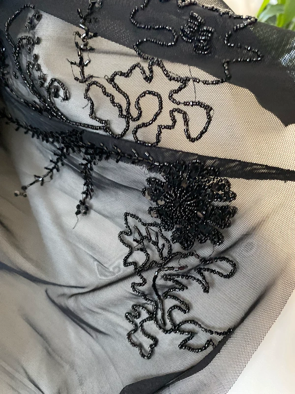 Guess plesové dlouhe pruhledne saty cerne 38 - 4