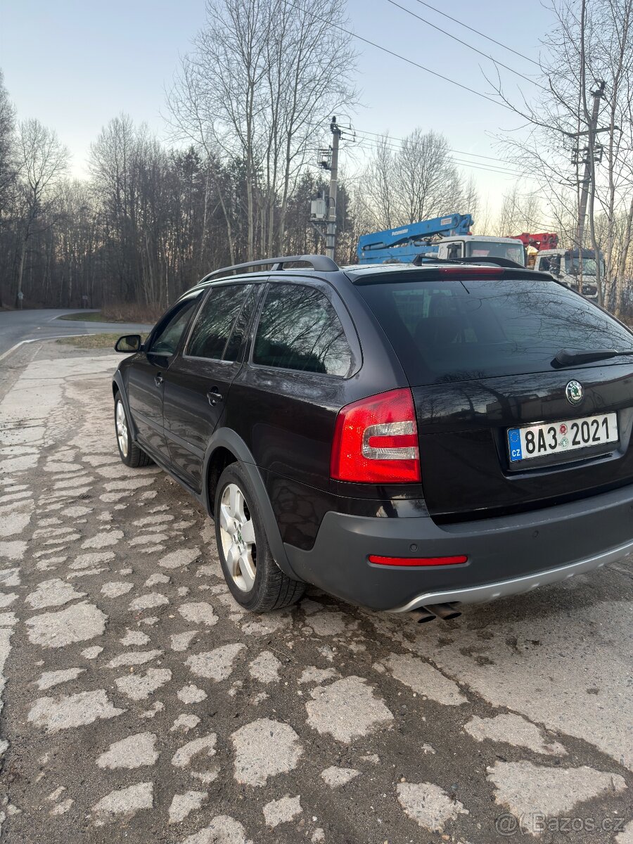 Škoda Octavia Scaut 2,0 103kw 4x4 (výměna) - 4