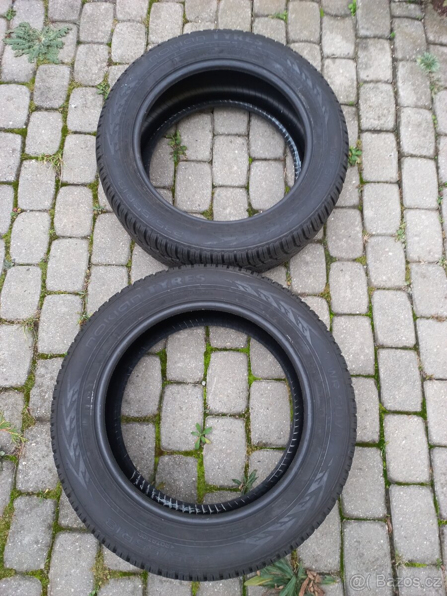 235/55 R18 Nokian WR SUV 4 - 4