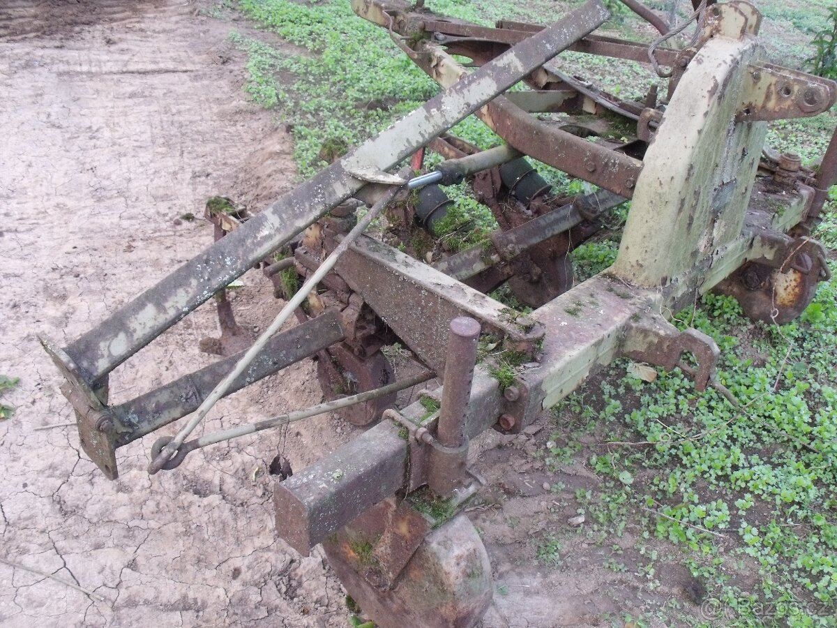 Plečka NDR Typ Forschrift P 437 - 4