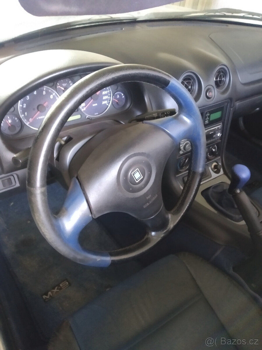 Mazda MX-5 Anniversary - 4