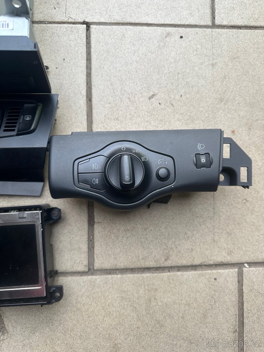 Audi A4 B8 díly - 4