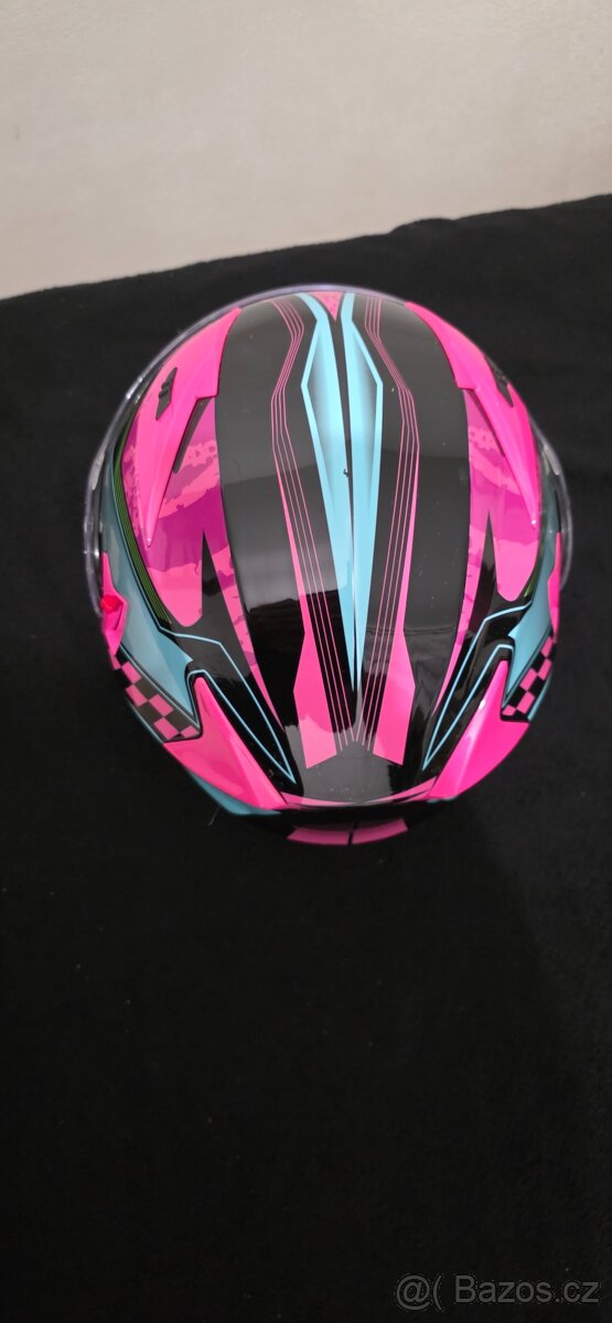 Prodám helmu vel.M - 4