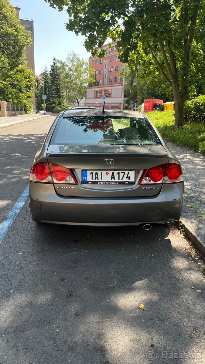 Civic 2007. 1.3 benzin automatická - 4