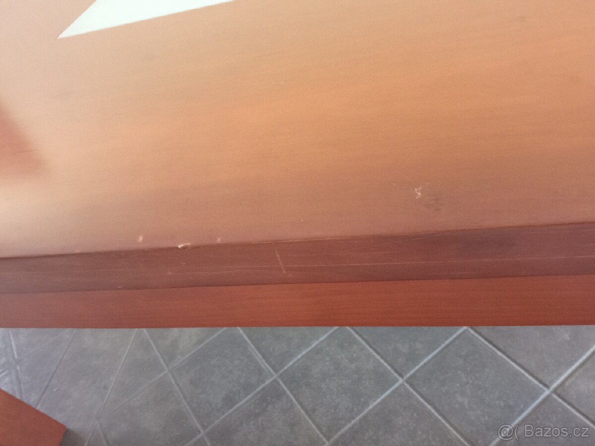 Velký jídelní stůl pro 8 osob - 4