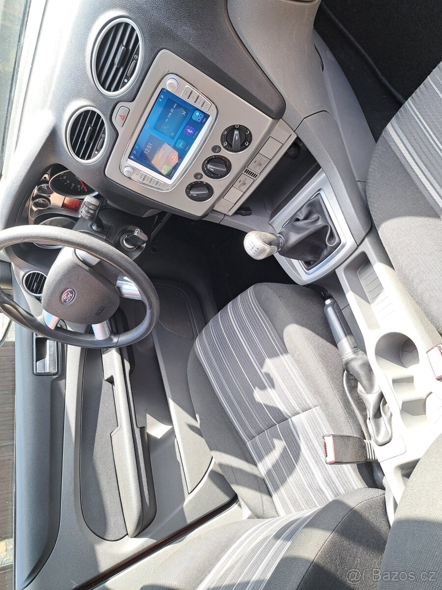 Ford focus 1.6 16V Trend - 4