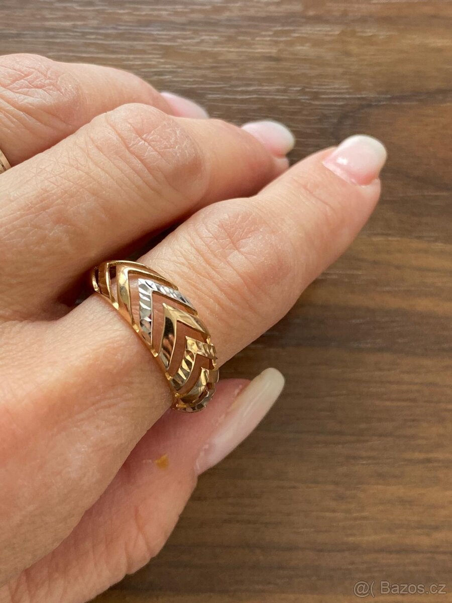 Zlatý prsten - 4