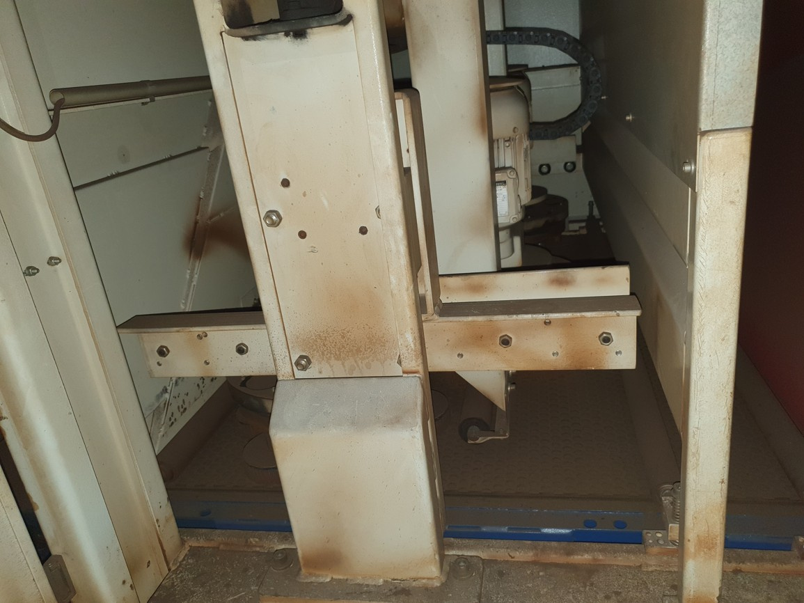 Odjehlovací stroj WEBER BLC 1350 - 4