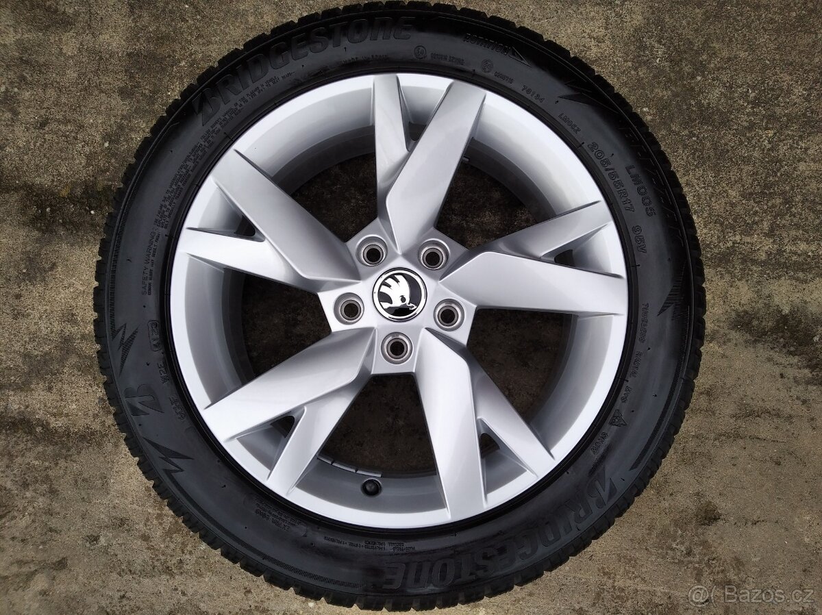 Prodám zánovní zimní alu sadu 17" Škoda Octavia IV - 4