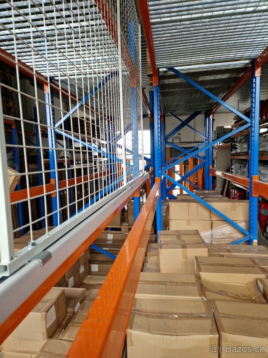 Prodám větší množství regálu. - 4