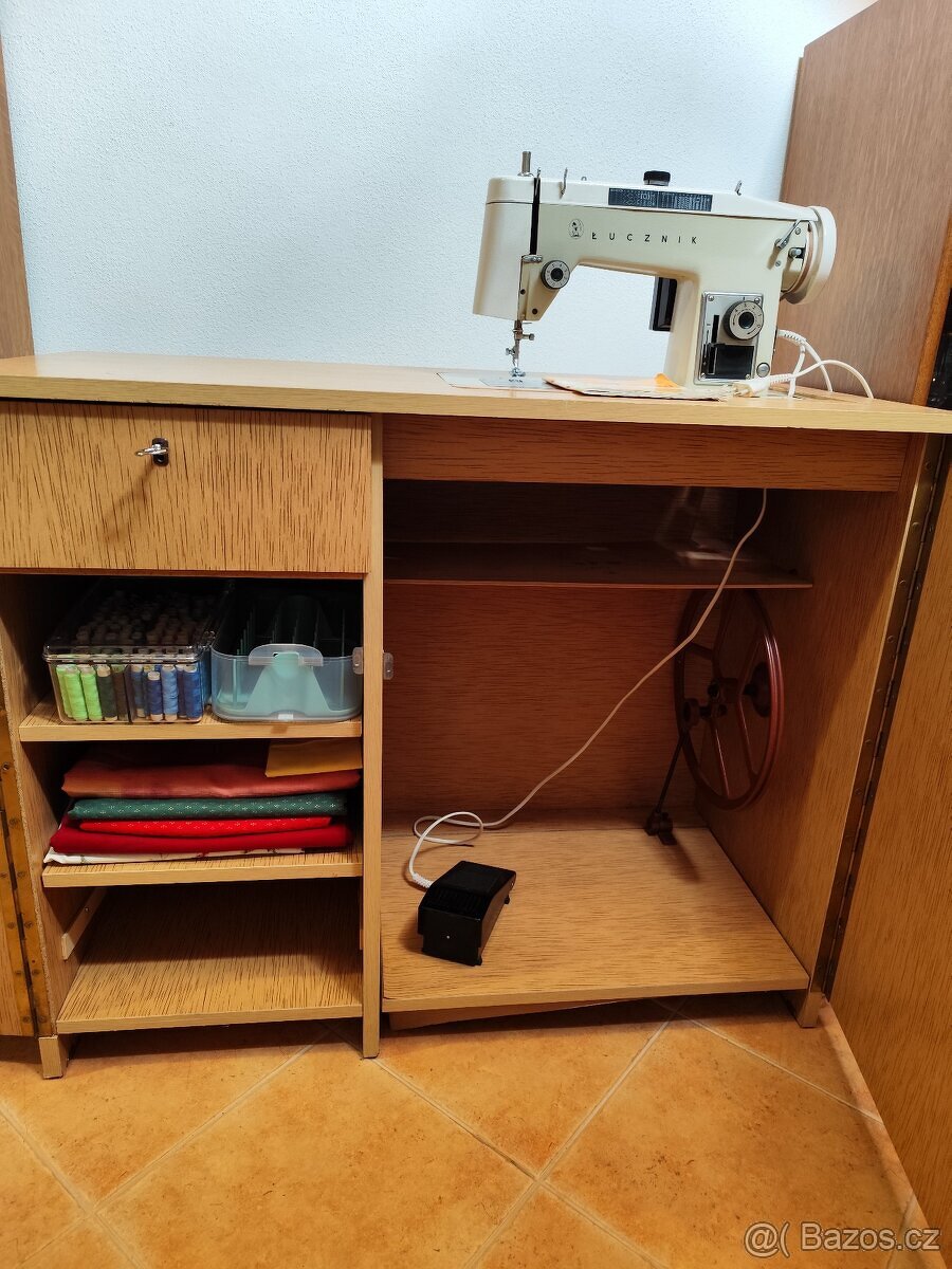 Sici stroj Lcznik - 4