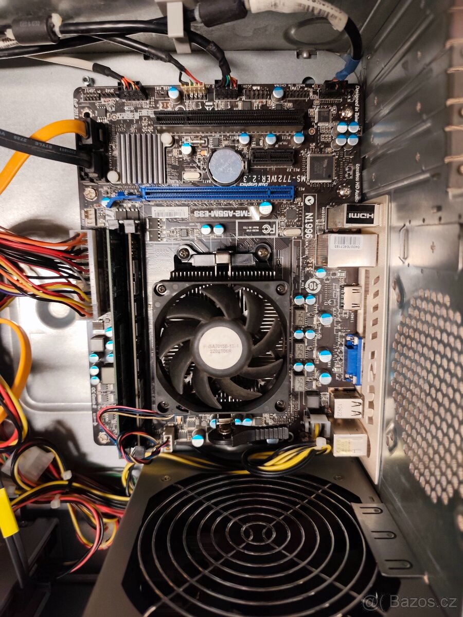 Acer kancelářský počítač - 4