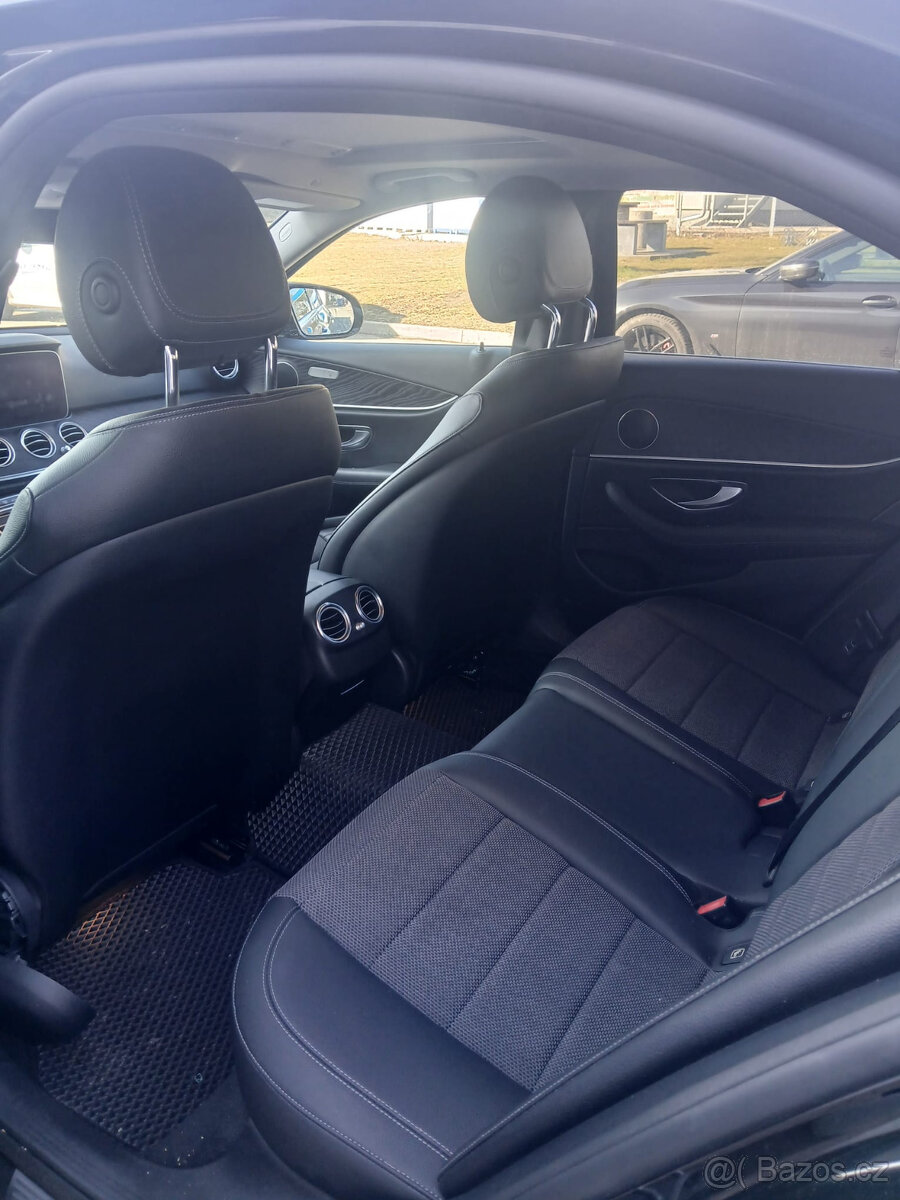 Mercedes-Benz E200 2.0l 4MATIC 2020 - 4