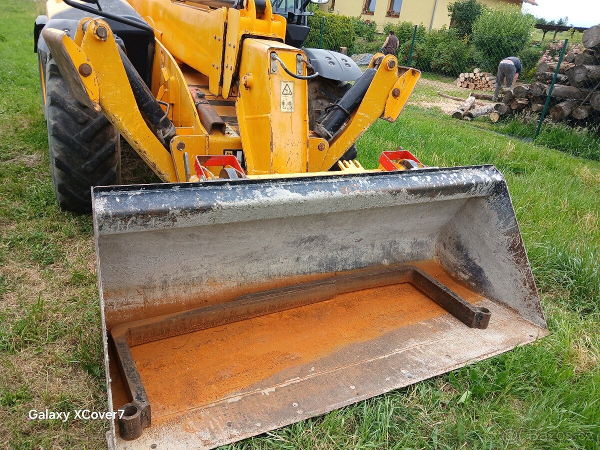 Prodám teleskopicky manipulator JCB 535 - 4