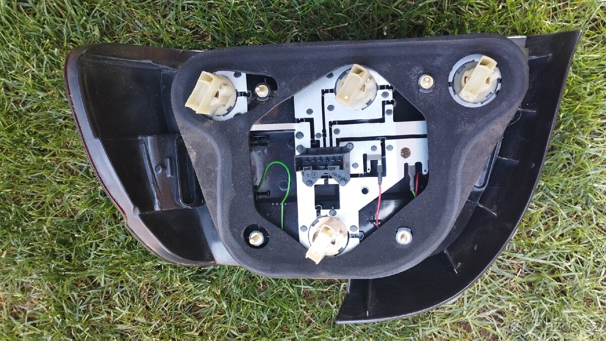 Zadné svetlo BMW E39, facelift - 4