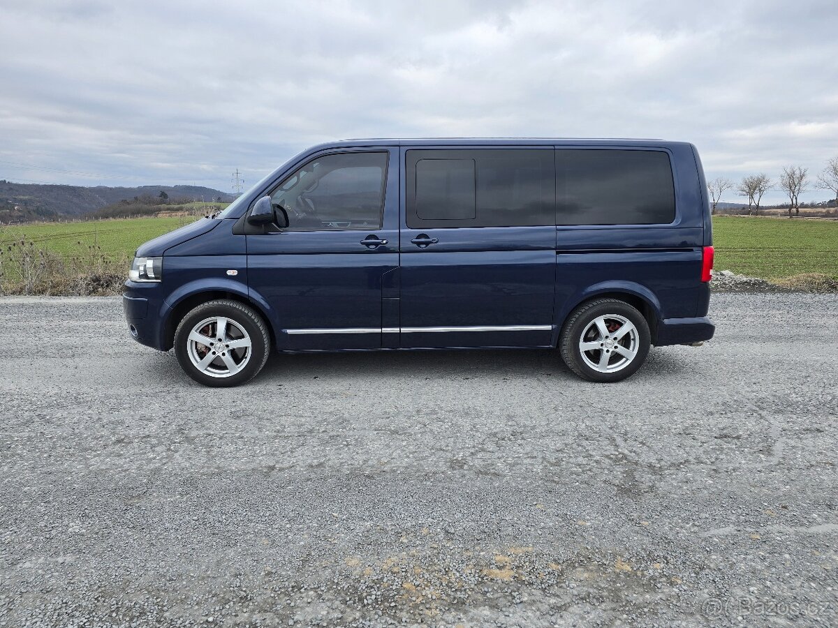 VW Multivan T5.1 2.0TDi Highline - 4