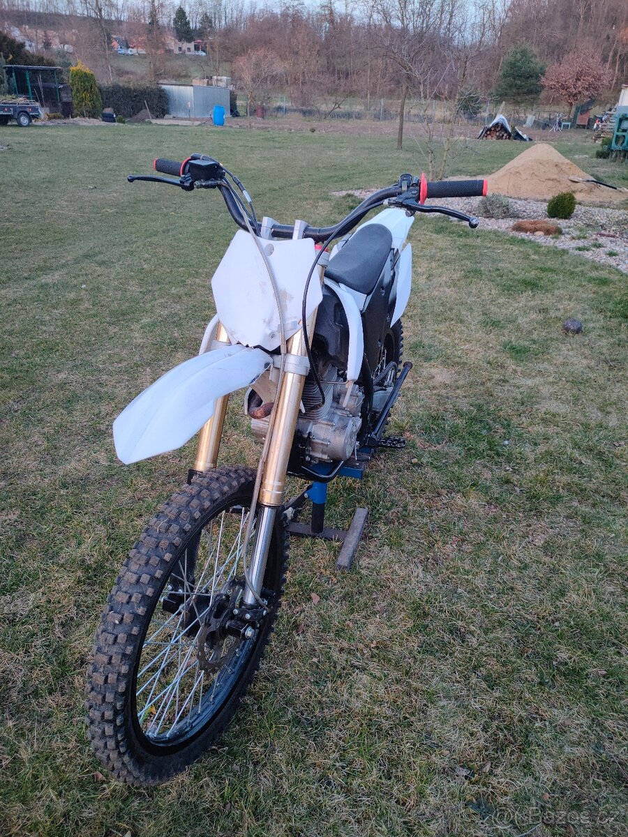 kroska Apollo Orion 250ccm - 4