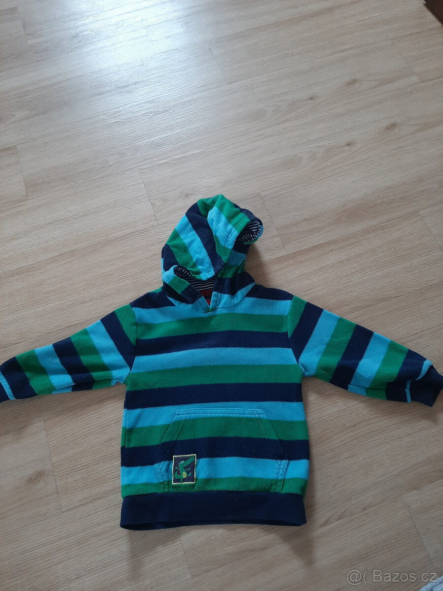 Dámské a dětské oblečení, batohy, tašky, šály, deka - 4