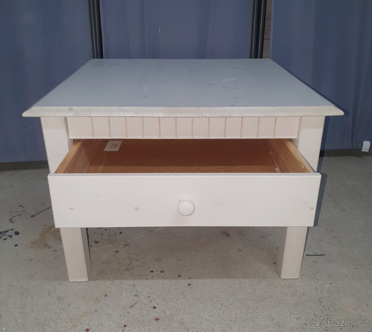 Bílý konferenční stolek - 4