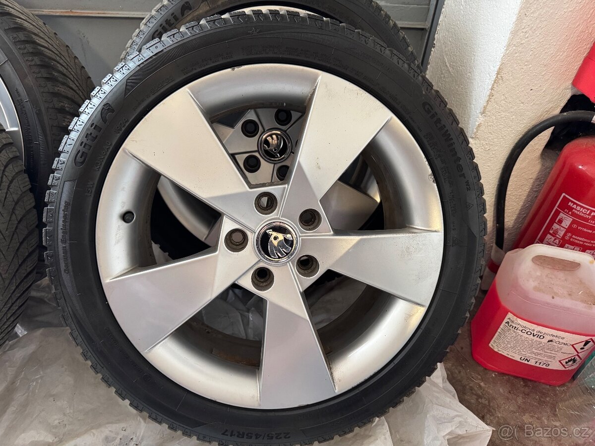 Denom R17 komplety - 4