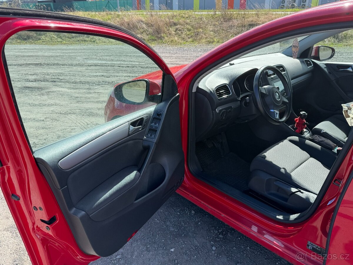 Volkswagen Golf 1.4 - 4