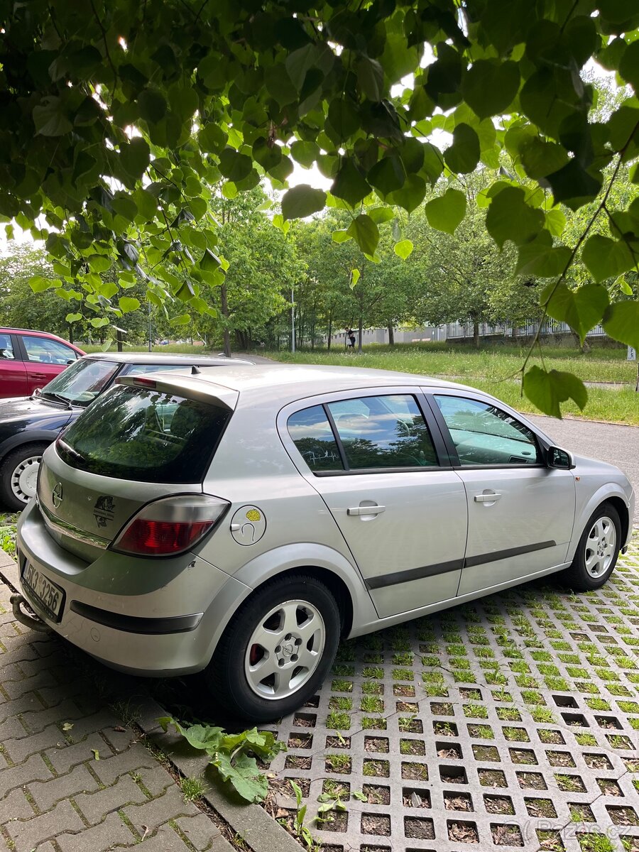 Opel Astra H - 4