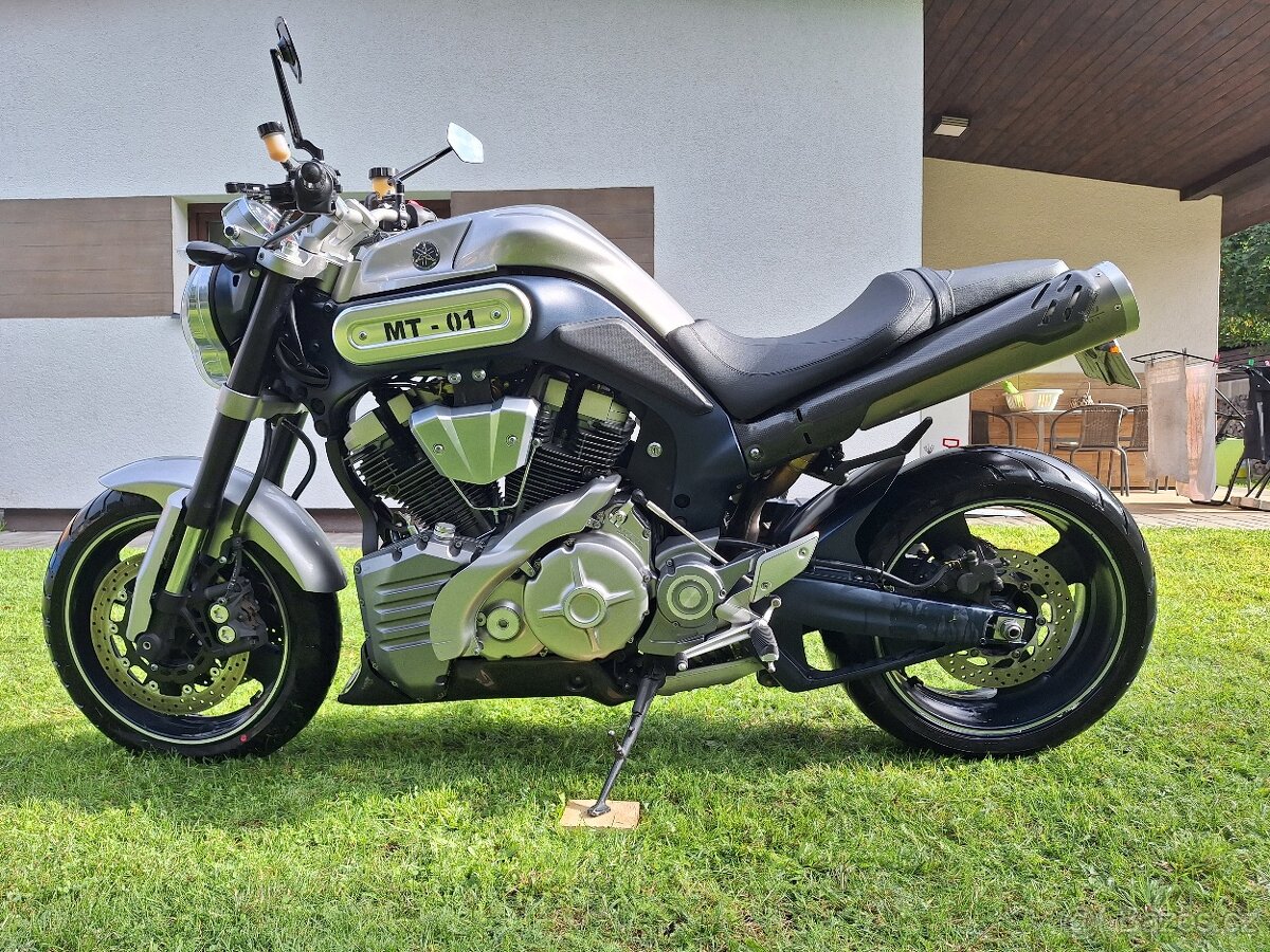 Yamaha mt 01 - 4