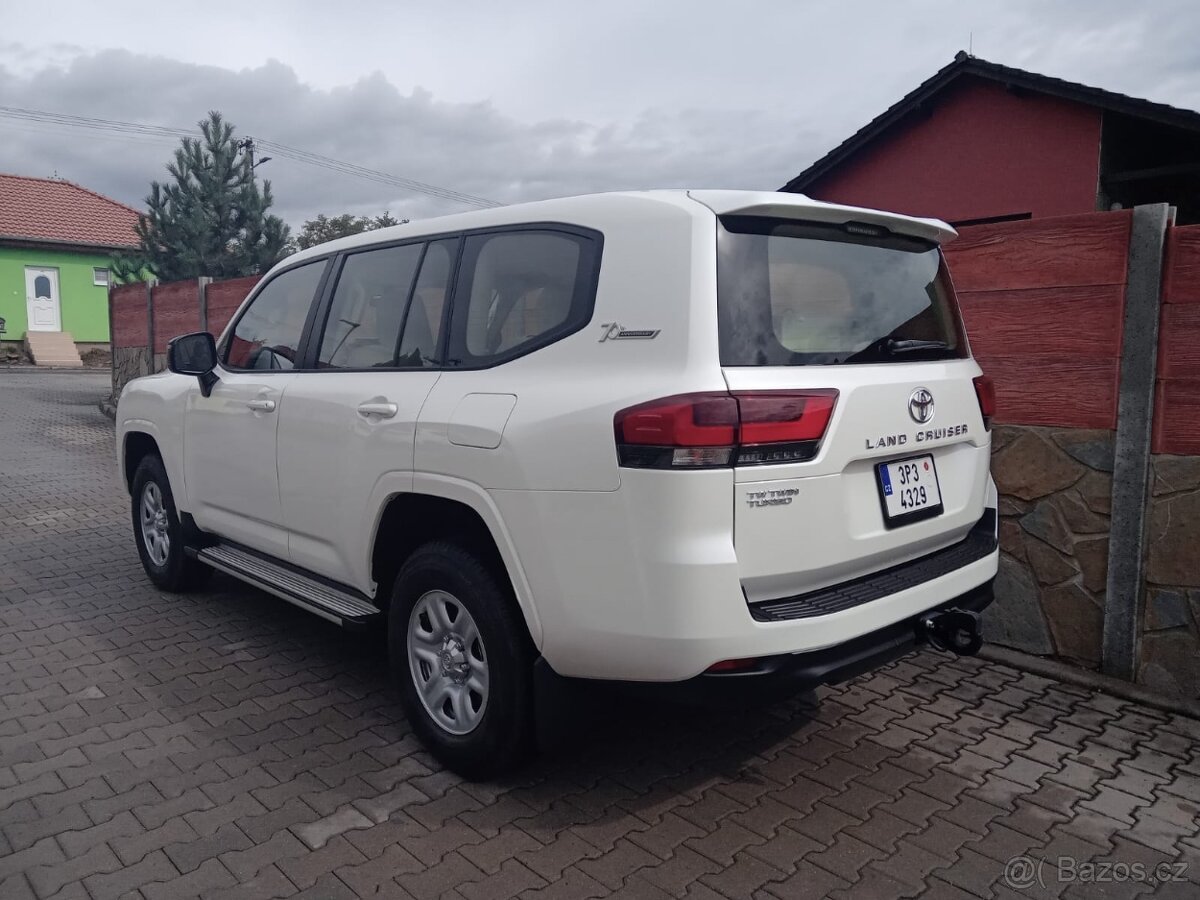 Land Cruiser LC 300 GX DIESEL 3,3L,10AT,305 PS, 45 000 km