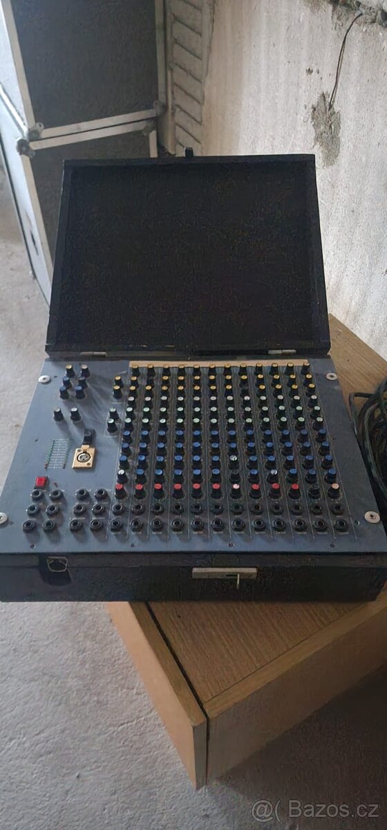 Repro Fane, mixážní pult - 4