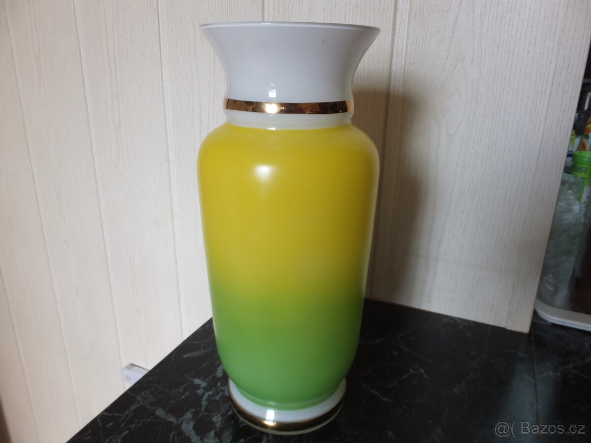 Starožitná krásná velká váza z opálového skla, výš. 28 cm. - 4