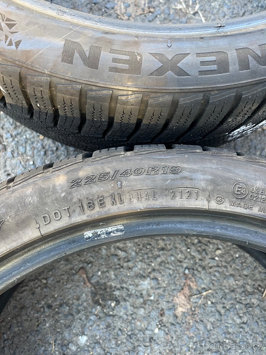 Zimni pneu 225/40 R19 - 4