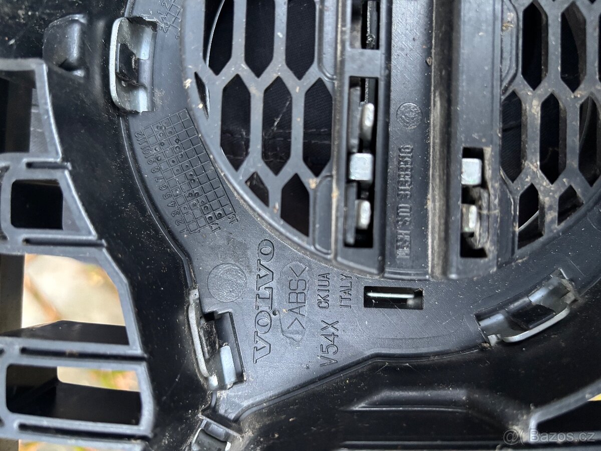 Maska Volvo v90 - 4