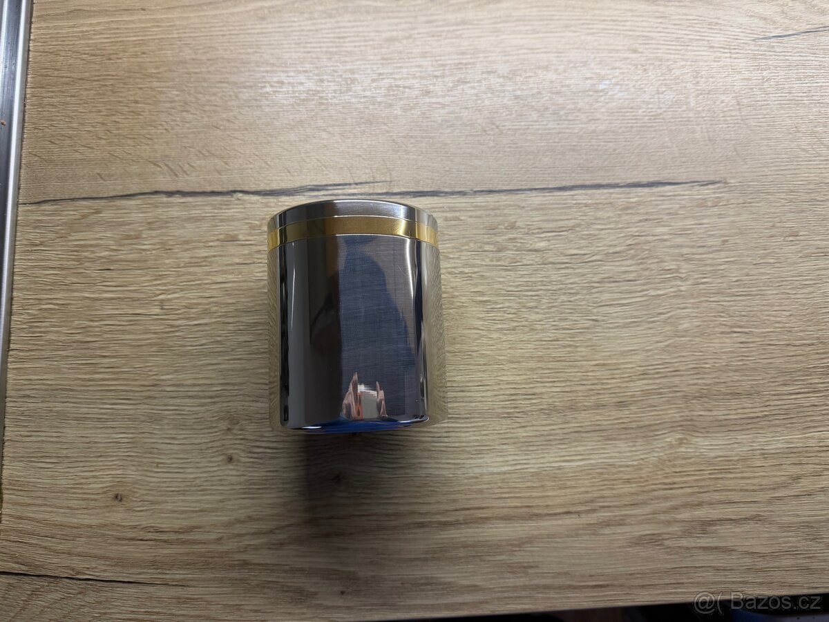 Hrníček na kávu a dóza - 4