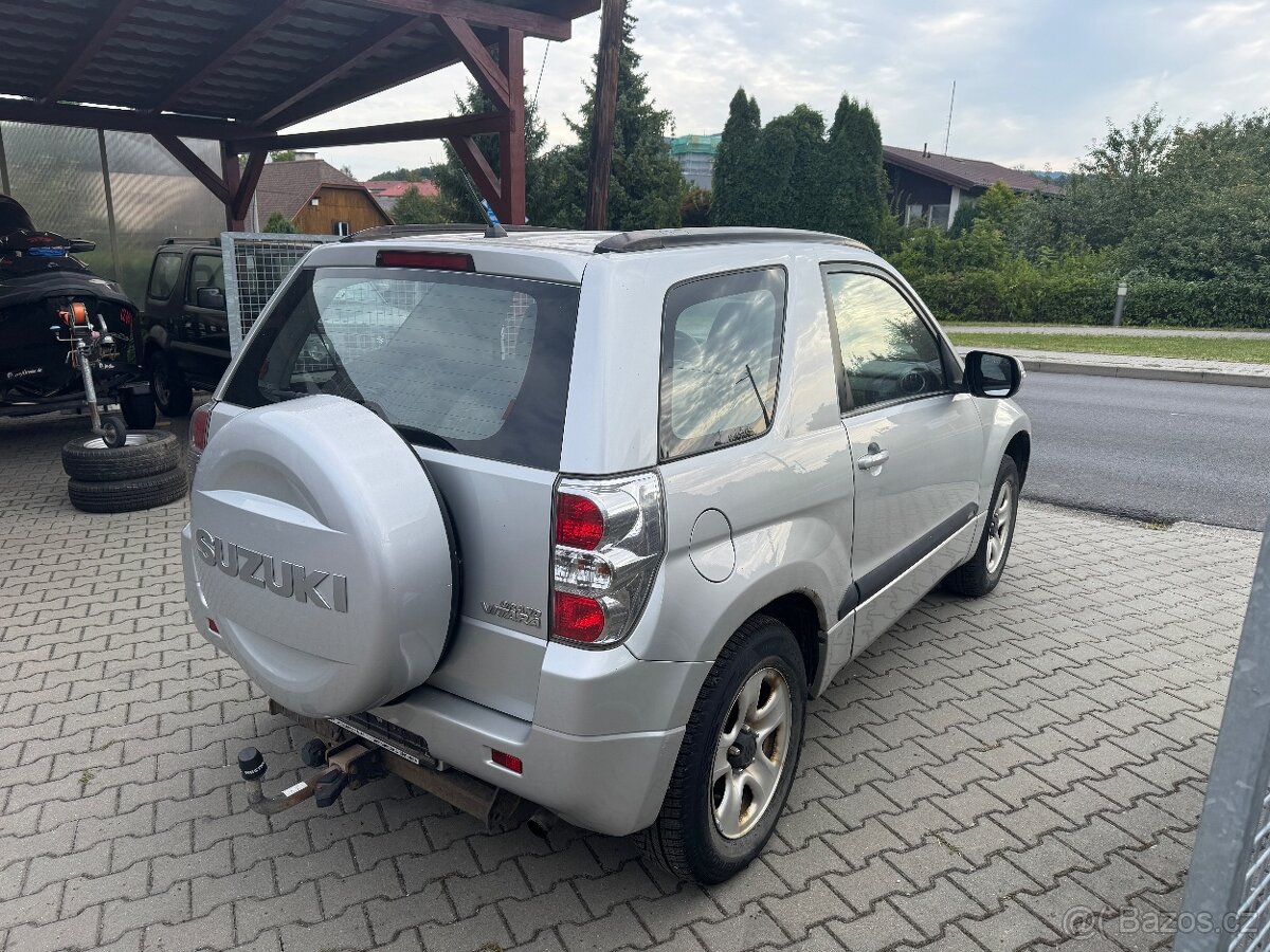 Prodám Suzuki Grand Vitara 1,9 nafta provoz 2010 - 4
