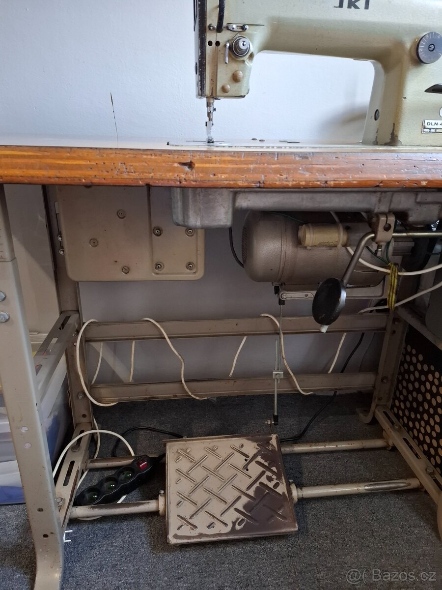 Prům.šicí stroj - 4