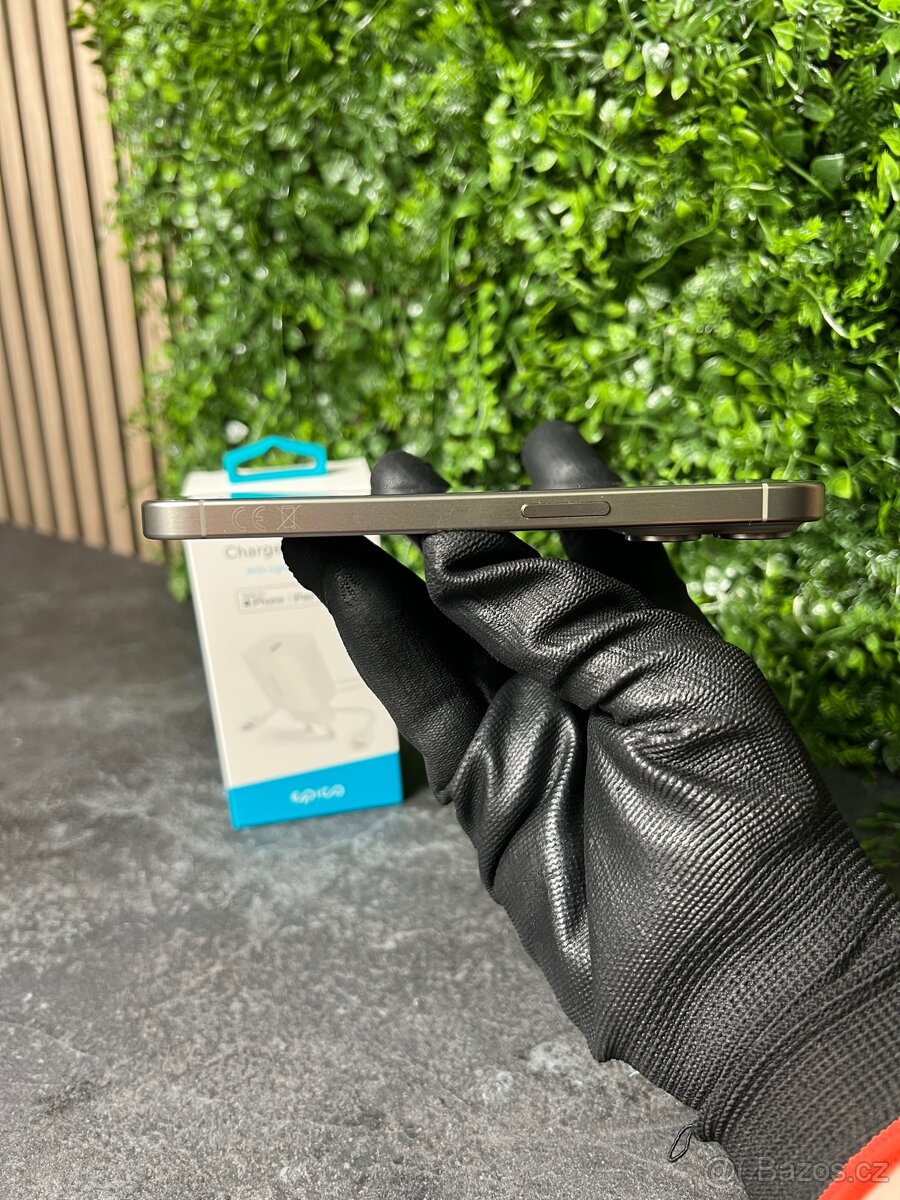 iPhone 15 pro 256 gb - 4