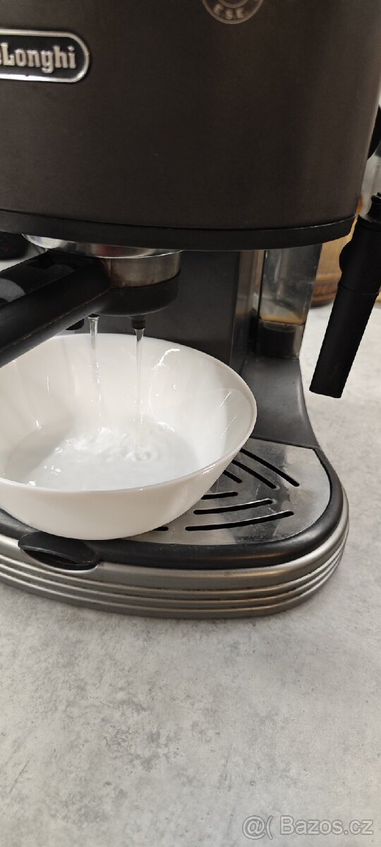 Kávovar DeLonghi - 4