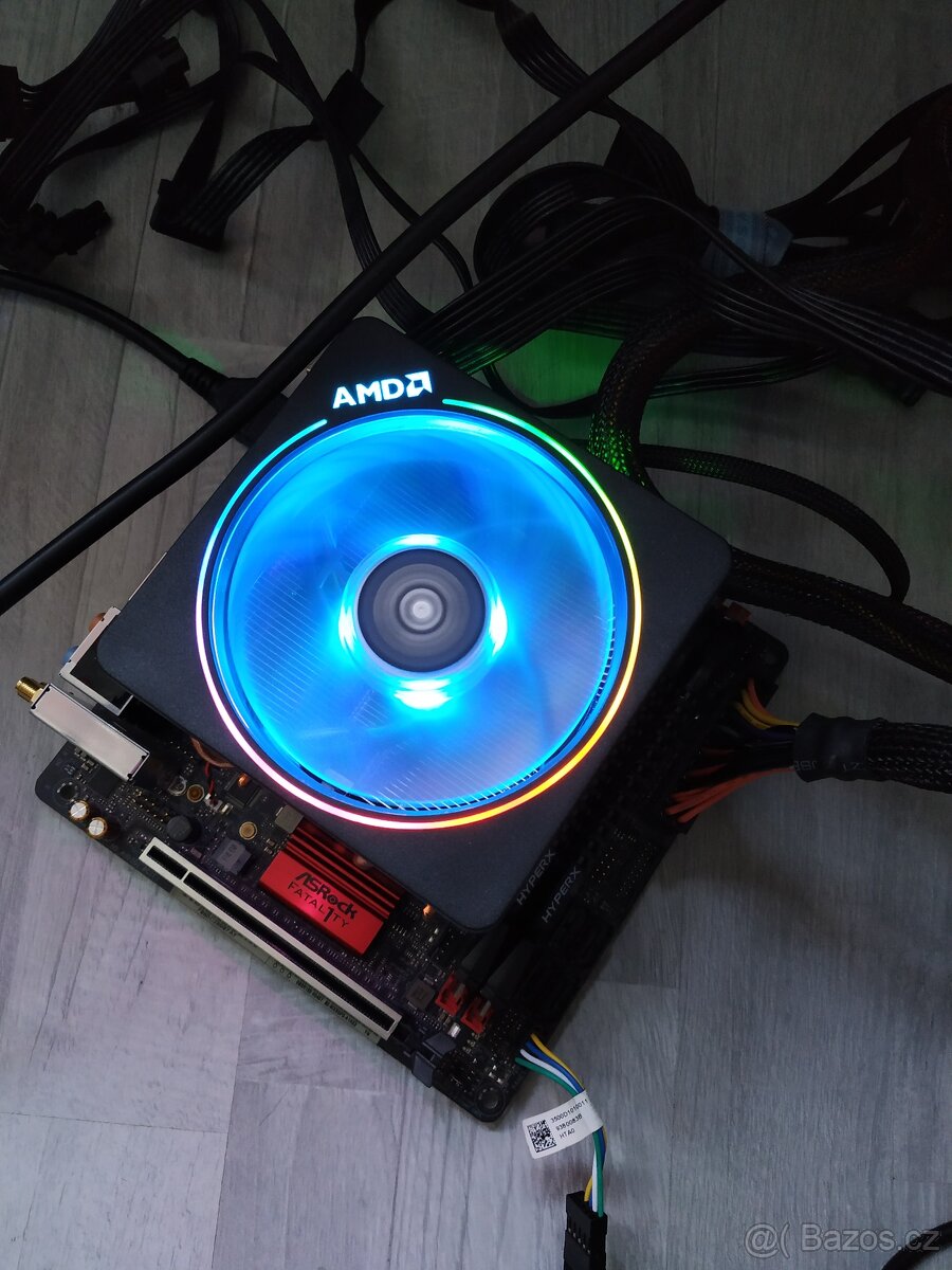 AMD Ryzen 5 1600X + AMD RGB chladič - 4